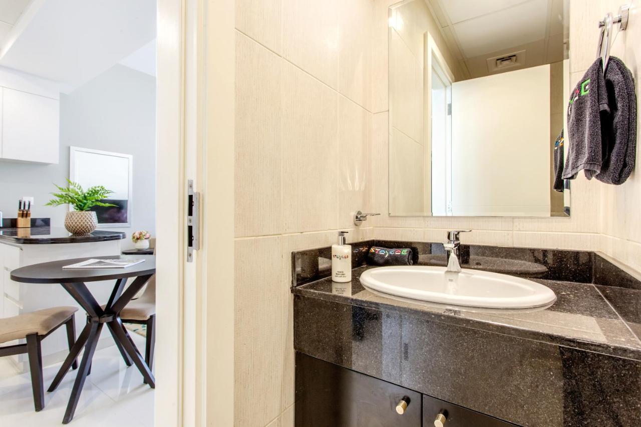 Staycae Holiday Homes - Tower 108 دبي المظهر الخارجي الصورة